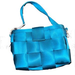 Early Harvey’s Seatbelt bag